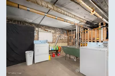 5434 W Wellington Avenue, Chicago, IL 60641 - Photo 31