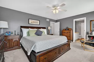 635 Gallant Dr, Minooka, IL 60447 - Photo 29
