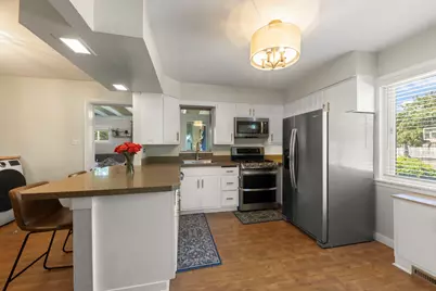 743 W Vermont Street, Villa Park, IL 60181 - Photo 9