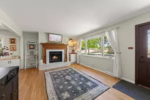 743 W Vermont St, Villa Park, IL 60181 - Photo 5