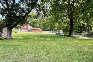 1223 St Paul St, Depue, IL 61322 - Photo 11