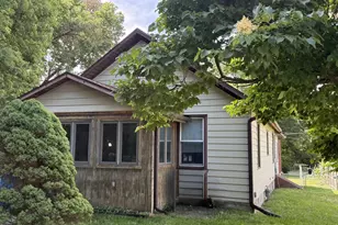 1223 St Paul St, Depue, IL 61322 - Photo 3