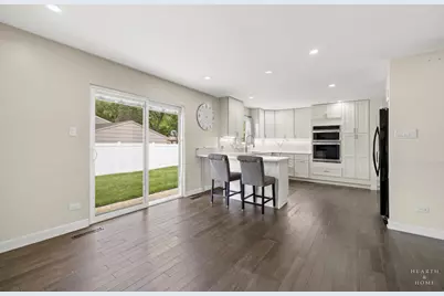 6910 Juniper Street, Hanover Park, IL 60133 - Photo 9