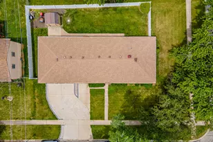 6910 Juniper St, Hanover Park, IL 60133 - Photo 27
