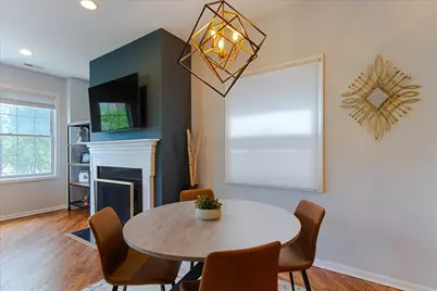 7028 N Ridge Boulevard #2S, Chicago, IL 60645 - Photo 5