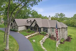 3873 Carlisle Dr, Crystal Lake, IL 60012 - Photo 3