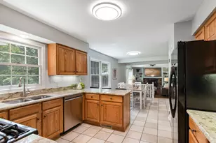 716 S Dymond Rd, Libertyville, IL 60048 - Photo 11