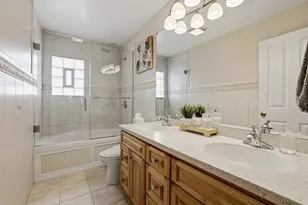 759 Yorkshire Ln, Des Plaines, IL 60016 - Photo 15