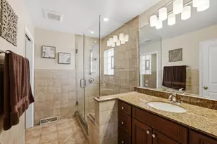 759 Yorkshire Ln, Des Plaines, IL 60016 - Photo 11