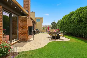 759 Yorkshire Ln, Des Plaines, IL 60016 - Photo 27