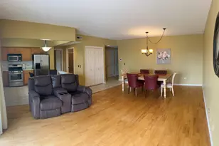 4534 N Cumberland Ave, Chicago, IL 60656 - Photo 5