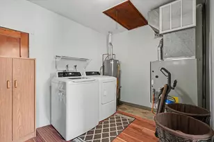 219 E 4th St, Gibson City, IL 60936 - Photo 11