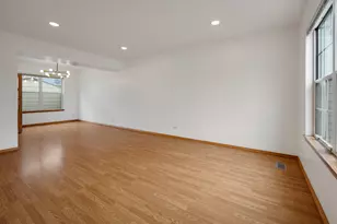 1127 Ashbrook Dr, Mundelein, IL 60060 - Photo 5