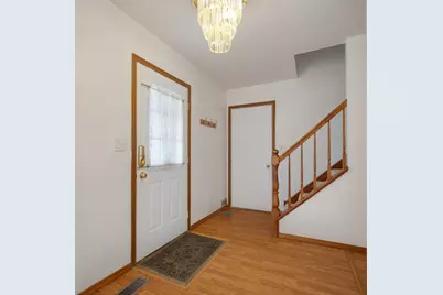 1127 Ashbrook Drive, Mundelein, IL 60060 - Photo 3