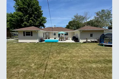 915 W 19th Street, Sterling, IL 61081 - Photo 11