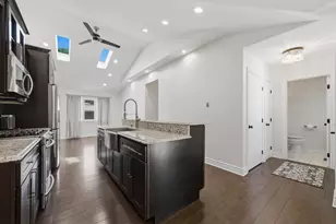 8320 Lamon Ave, Burbank, IL 60459 - Photo 13