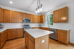 2896 Davenport Dr, West Chicago, IL 60185 - Photo 9