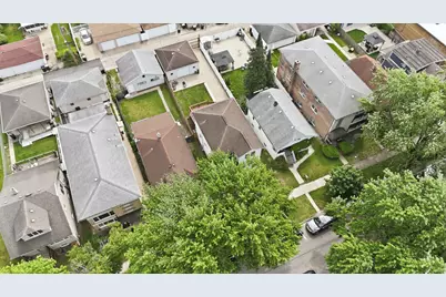 2231 N 75th Avenue, Elmwood Park, IL 60707 - Photo 39