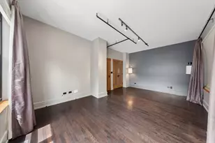 520 W Huron St, Chicago, IL 60654 - Photo 19
