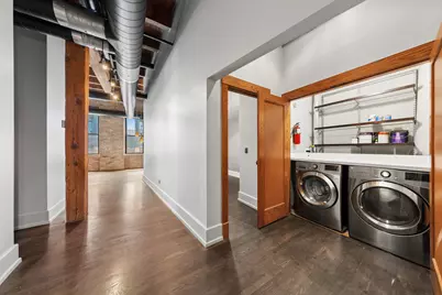 520 W Huron Street #612, Chicago, IL 60654 - Photo 17