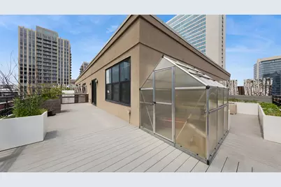 520 W Huron Street #612, Chicago, IL 60654 - Photo 23