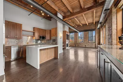 520 W Huron Street #612, Chicago, IL 60654 - Photo 5