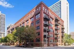 520 W Huron St, Chicago, IL 60654 - Photo 1