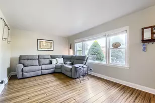 10546 S Harding Ave, Chicago, IL 60655 - Photo 3