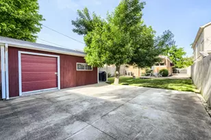 10546 S Harding Ave, Chicago, IL 60655 - Photo 13