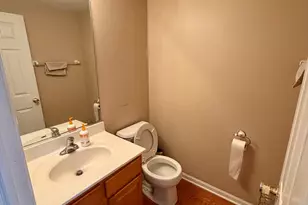 505 Cary Woods Cir, Cary, IL 60013 - Photo 11