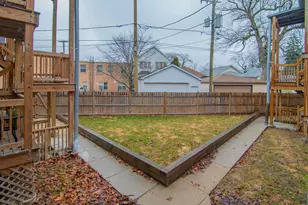3543 N Lawndale Ave, Chicago, IL 60618 - Photo 11