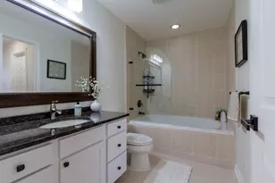 6957 N Western Ave, Chicago, IL 60645 - Photo 17