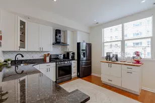 6957 N Western Ave, Chicago, IL 60645 - Photo 9