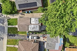 7836 S Kedvale Ave, Chicago, IL 60652 - Photo 1