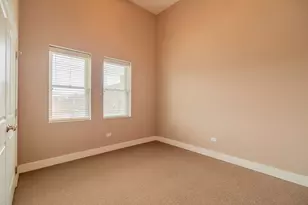 3433 S Indiana Ave, Chicago, IL 60616 - Photo 7