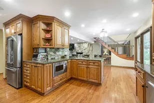2665 Crestwood Ln, Riverwoods, IL 60015 - Photo 7