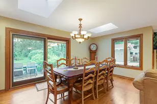 2665 Crestwood Ln, Riverwoods, IL 60015 - Photo 9