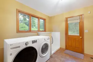 2665 Crestwood Ln, Riverwoods, IL 60015 - Photo 11