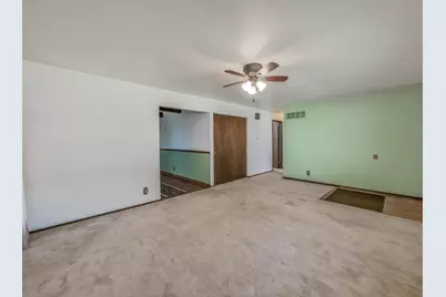 1911 Ash Court, Aurora, IL 60506 - Photo 7