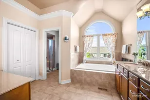 2423 Dustin Dr, Sycamore, IL 60178 - Photo 19