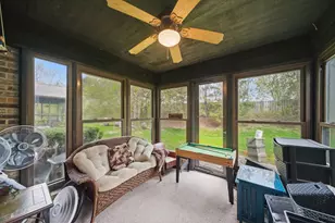 1661 Carmel Ct, Hoffman Estates, IL 60169 - Photo 25