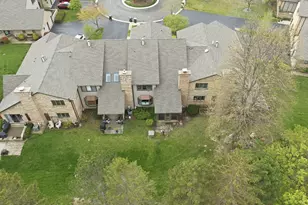 1661 Carmel Ct, Hoffman Estates, IL 60169 - Photo 31