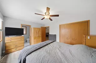 1661 Carmel Ct, Hoffman Estates, IL 60169 - Photo 21