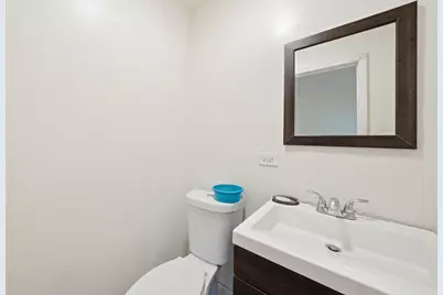 2643 S Hillock Avenue, Chicago, IL 60608 - Photo 23