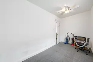 2643 S Hillock Ave, Chicago, IL 60608 - Photo 29