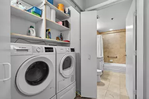 57 E Delaware Pl, Chicago, IL 60611 - Photo 11