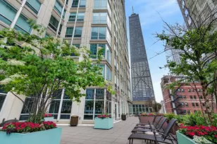 57 E Delaware Pl, Chicago, IL 60611 - Photo 13