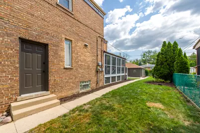 9205 S Utica Avenue, Evergreen Park, IL 60805 - Photo 37
