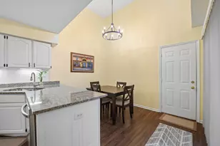 870 N Auburn Woods Dr, Palatine, IL 60067 - Photo 9