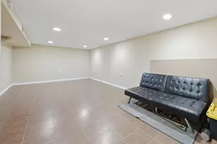 21730 Merrill Ave, Sauk Village, IL 60411 - Photo 17
